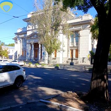 Пастера вул., 12