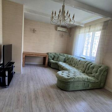 Академіка Заболотного вул., 66