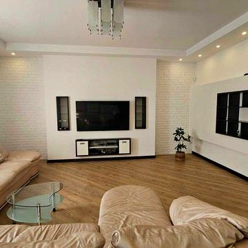 Продаж 4 кімнатної видової квартири 140м Печерськ Центр Ковпака 17