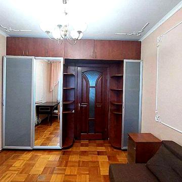 Здам 2 кім.кв. по вул. О. Махова, поряд ринок Елерон