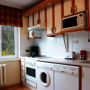 Пропонується в Оренду 3к кв-ра, вул. Мечнікова, 7А. Метро Кловська!
За
