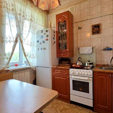 Льва Ландау просп. (50-річчя СРСР), 58/1