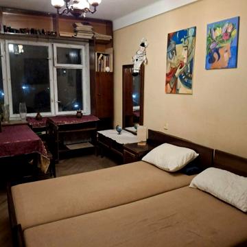 Гната Юри вул., 1/11