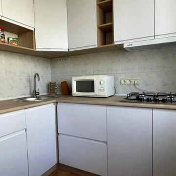 Продам 2 комнатную квартиру в центре, метро Научная, 10/16. Газ. AN