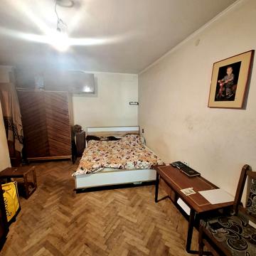 Богдана Хмельницького вул., 269