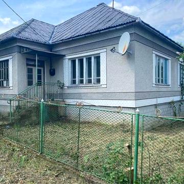 Продається будинок с.Зарічово