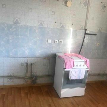 Продам трикімнатну квартиру