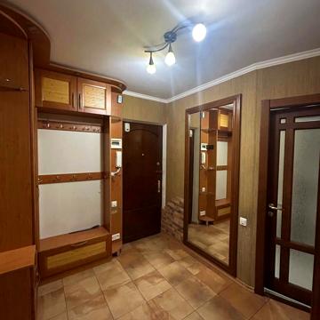 Євгена Танцюри вул., 68/2
