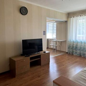 Олександра Поля просп. (Кірова), 80