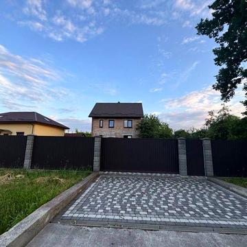Продаж окремого будинку зі всіма комунікаціями Солонка