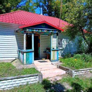 Будинок в затишному місці с.Козацьке