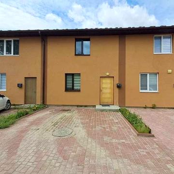 Таунхаус 80 м² з ремонтом і меблями, с. Нове, 2 сотки, без комісії