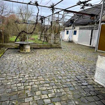 Продається двоповерховий будинок у с. Вишково