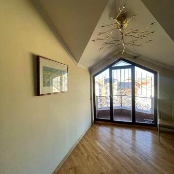 Продам квартиру на Сихові