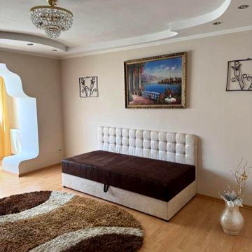 Продам 3-кімнатну квартиру з автономним ораленням