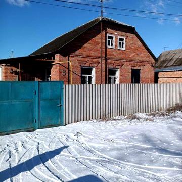 Продаж, обмін будинку і земельної ділянки поряд в місті Дергачі.