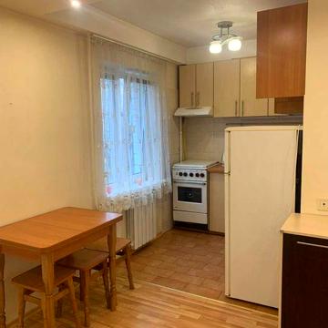 Довгострокова аренда, ст.м. Вокзальна, вул.П.Ніщинського 10