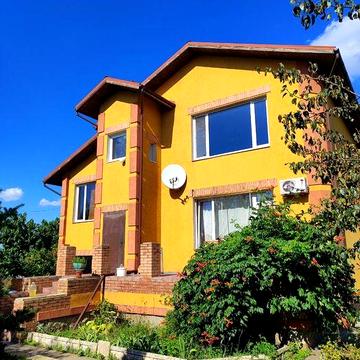 Продам дом недалеко от города, большой участок