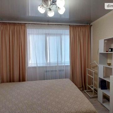 Довгострокова оренда 3к Квартира Торгова вулиця