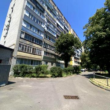 Продам 1 кімн.квартиру, Святошиский район,метро Житомирске 10 хвилин.