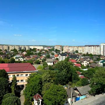 Незалежності вул., 162