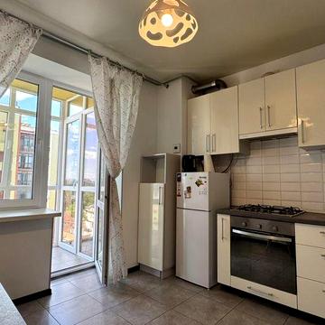 Квартира з газом ,балконом в ЖК Версаль Парк