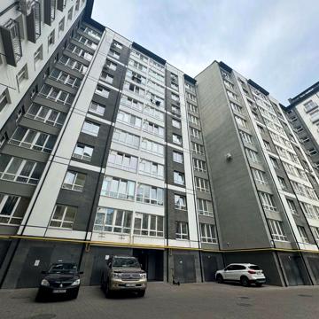 Олександра Довженка вул., 21А