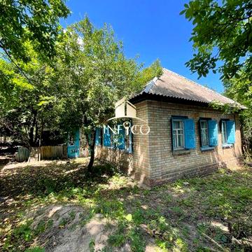 Продаж будинку в селі
