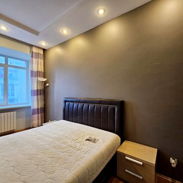 Панаса Мирного вул., 8