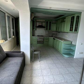 Оренда квартири 58,5 м.кв метро Либідська (1 хв)