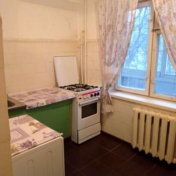 Зодчих вул., 40