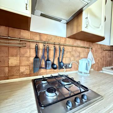 Соломянська вул., 22