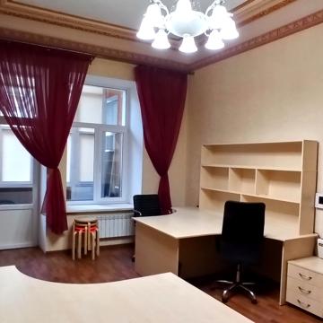 Тараса Шевченка бульв., 48-А