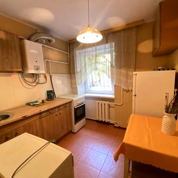 Аренда двухкомнатной квартиры на Сегедской . Парк Победы