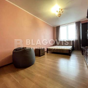 Авіаконструктора Ігоря Сікорського вул. (Танкова), 1