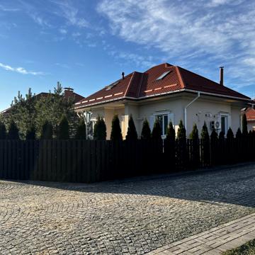 Лісова вул.