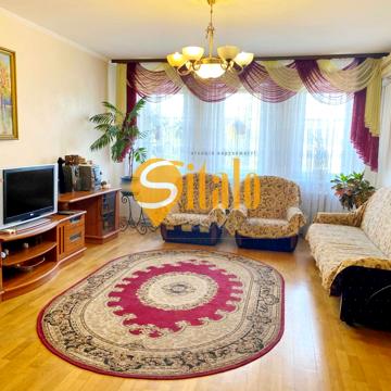 Леся Курбаса просп., 5-В