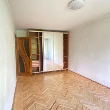 Продаж 2-кімнатної квартири по вулиці Наукова район Тролейбусної