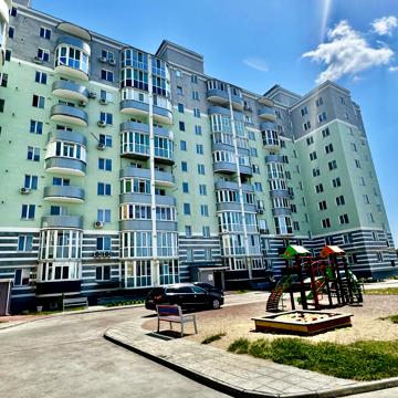 Красносільського вул., 51