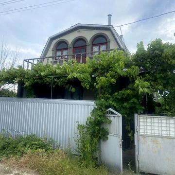 Продається Будинок в Лисогірці.
