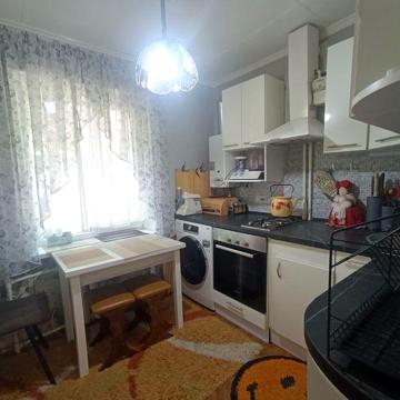 Продам 2к Ивана Мазепы Петровского Металлургов