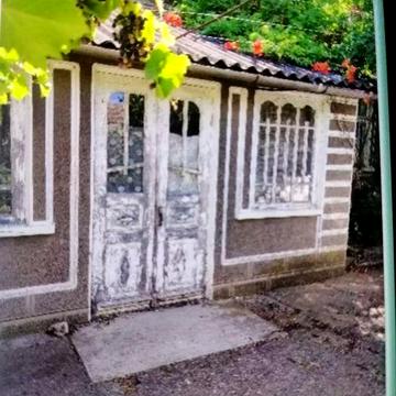 Продам  два дома на двух смедных участках