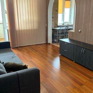 Продам 3-кімнатну квартиру в Шевченківському районі