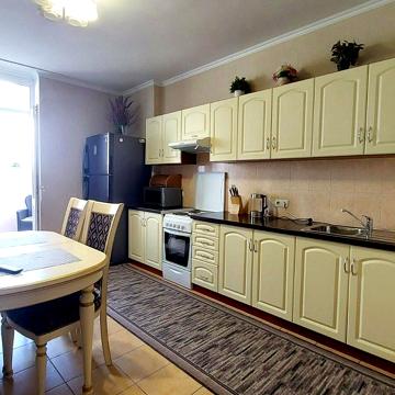 Валерія Лобановського просп., 150-А