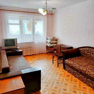 Индустриальный проспект, центр ХТЗ лучший вариант на среднем этаже