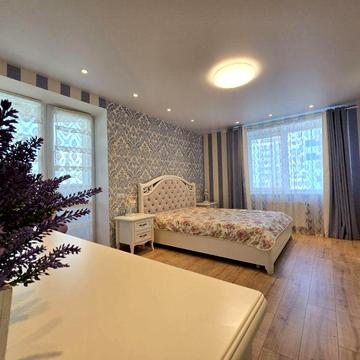 Продаж неймовірної трикімнатної квартири , новобудова Жужоми 1, меблі ЖК Жужоми 1