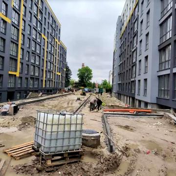 Залізнична вул., 7