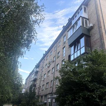 Продаж двухкімнатної  в центрі 38500