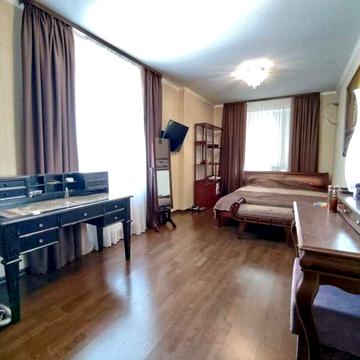 БЕЗ % Продаж 3-кімн. 105 кв2, метро Іподром, вул. Глушкова, 9в