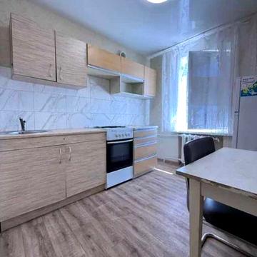 1 кім в багатоповерхівці в ЦЕГЛІ район 12 КВАРТАЛ (716369)